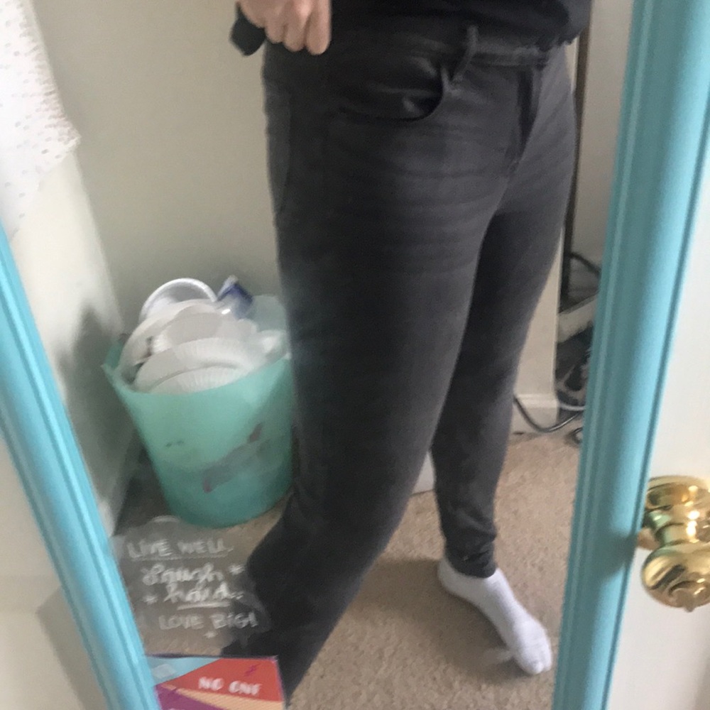 Grey jeggings